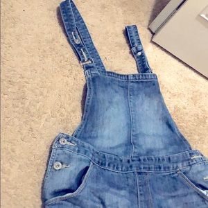 Medium Denizen levi’s overalls